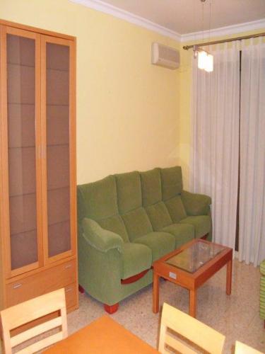 PISO EN URB. PRIVADA LAVADERO TERRAZA PZ. DE GARAJE TRASTERO