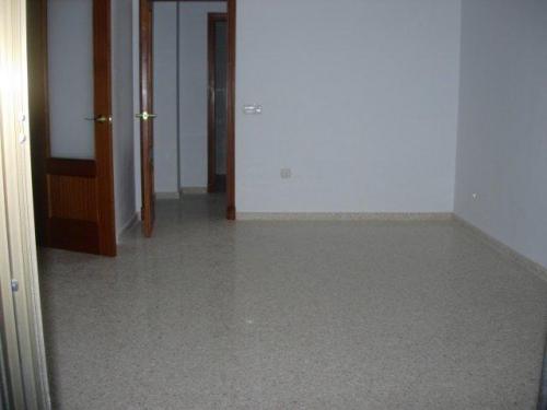 PRECIOSO PISO EN PLANTA BAJA URB. PRIVADA CON PISCINA LAVADERO