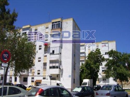 Piso 4 dormitorios cocina reformada y amueblada baño refomado terraza