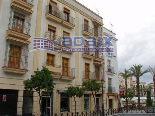 En Pleno centro de Jerez de la Frontera junto plaza