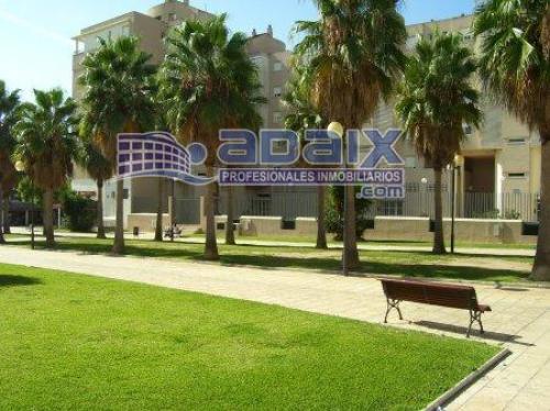 PRECIOSO PRECIOSO ATICO 3 dormitorios cocina amueblada con ele