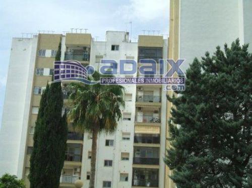 Piso de 4 dormitorios totalmente amueblado con electrodomesticos lavadora frigorifico