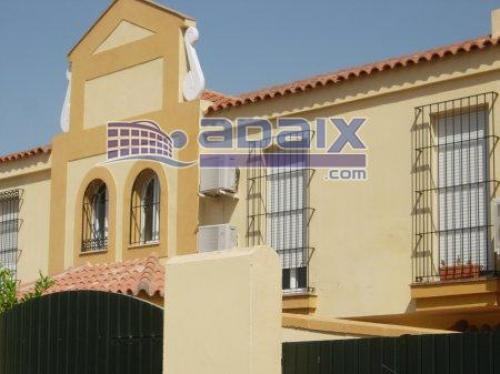 Estupenda unifamiliar en Cartuja Este 102 metros utiles 4 dormitorios