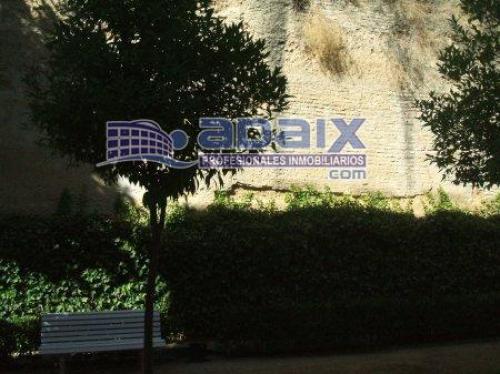 Piso amueblado cocina con electrodomesticos suelos de marmol armarios empotrados