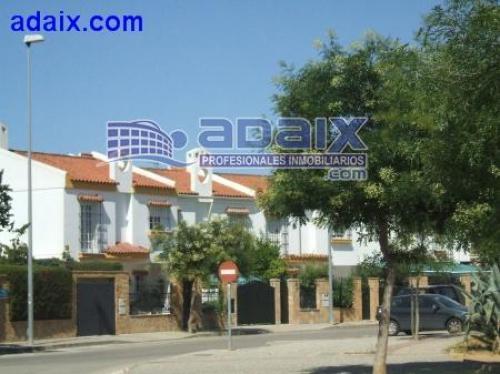 Cocina amueblada con electrodomesticos plaza de aparcamiento urbanizacion