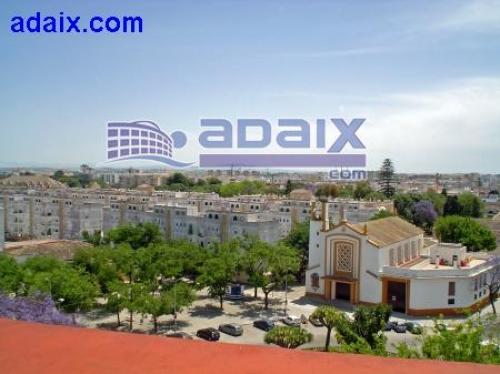 Atico-estudio para reformar de 30m2 con posibilidad de 40m2 de