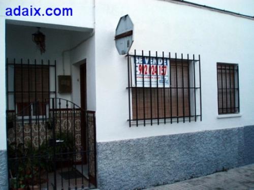 Casa 2 plantas 3 dormitorios 2 baños cocina amueblada con