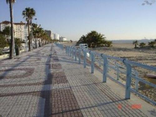 Valdelagrana. A 50 metros de la playa. Apartamento en planta