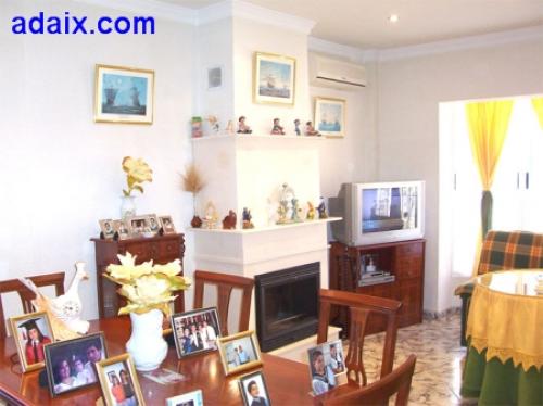 Excelente chalet en El Camino del Juncal. Listo para habitar.