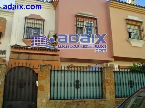 Preciosa unifamiliar en una zona muy tranquila de Jerez. Se