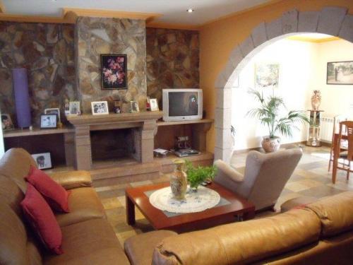 Casa en venta en Sils. Casa de alto standing de