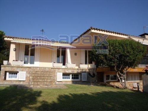 Maravillosa casa de lujo en urbanizacion de Sant Feliu de