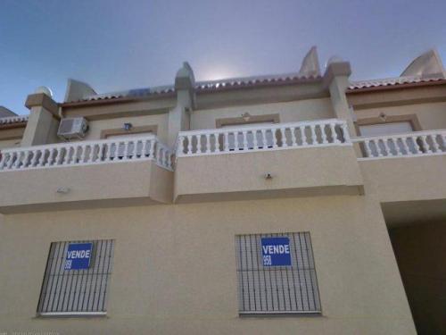 Piso en venta en Ambroz - Vegas del Genil (Granada).