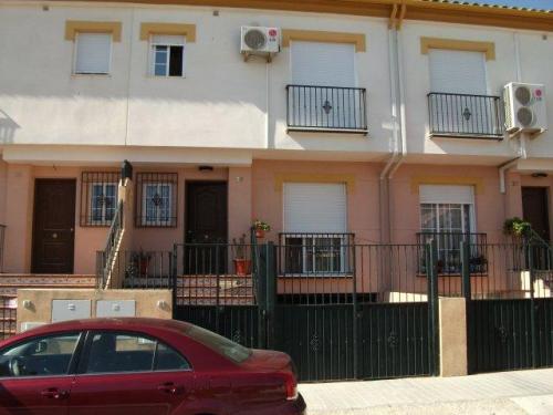 Casa en venta en Cijuela (Granada). Unifamiliar de 210 m2