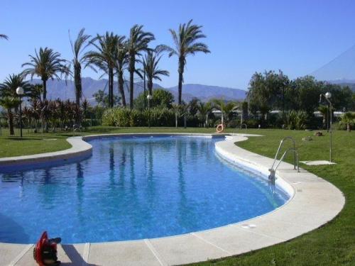 Chalet en Motril zona Playa Granada: 4habitaciones 4 baños cocina