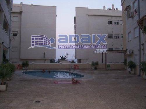 Piso en Castell de Ferro pocos años de construccion completamente