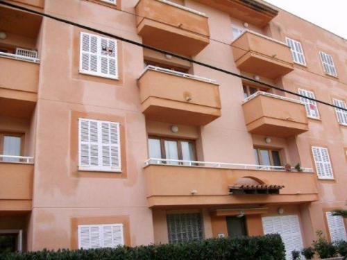 Piso en venta en Cala Rajtada. Estupendo piso de 3