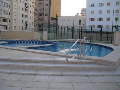 Estupenda piso en Palma zona Reyes CatOlicos urbanizacion privada de