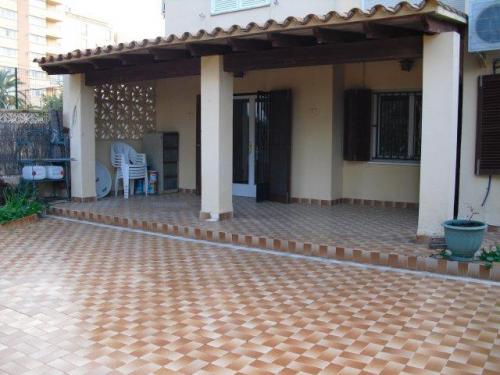 Planta baja en Calvia ubicada en Cala Viñas. Consta de