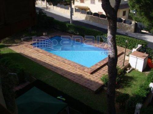 Piso en Calvia ubicado en Santa Ponsa. Consta de 3