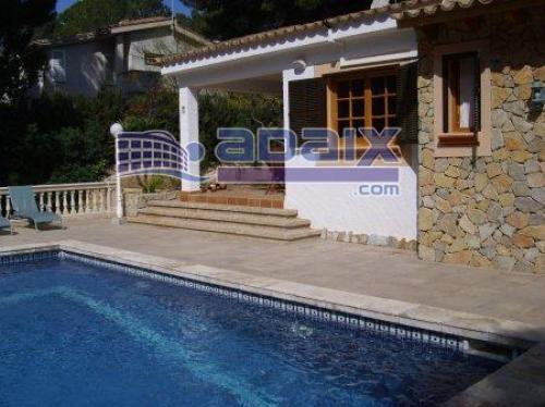 Chalet en zona muy tranquila de Costa de la Calma