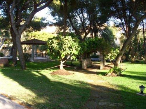 Piso en Calvia ubicado en Nova Santa Ponsa. Consta de