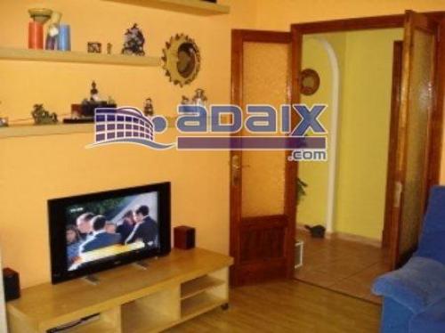 ZONA BLANQUERNA-SANTA PAYESA. 6 PISO DE 3 DORMITORIOS. MUY BIEN