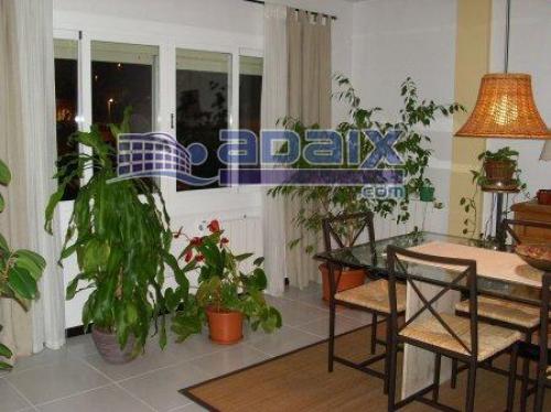 Fantastico piso de unos 80 m2. Consta de 3 dormitorios