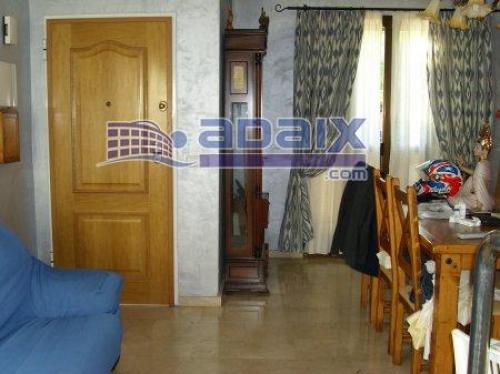 Estupendo adosado triplex en esquina muy soleado y vistas despejadas