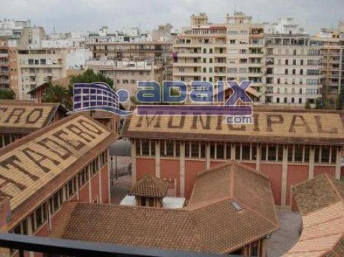 Precioso atico totalmente reformado con unas vistas despejadas hacia el