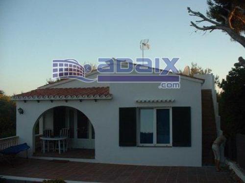 Chalet unifamiliar en Es Mercadal ubicado en el Arenal a