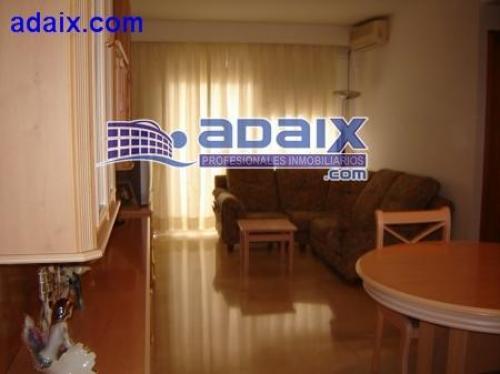 Piso en Calvia ubicado en Son Ferrer. Consta de 3