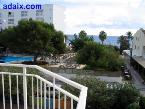 Apartamento a 50 metros de la playa. Completamente amueblado cocina