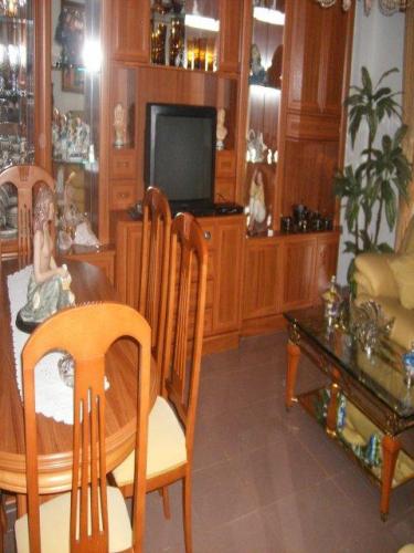 Magnifico Piso Centrico. Soleria de Gres Porcelanico. Puertas interiores de