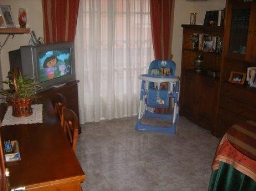 Magnifico Piso Reformado. Soleria de Gres. Puertas Interiores Nuevas. 3