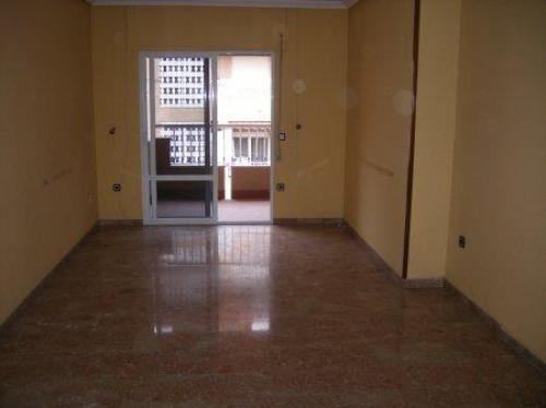 Magnifico Piso. Soleria de marmol. InstalaciOn de Aire Acondic