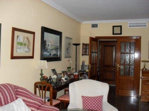 Magnifico Piso de 4 Dormitorios. urbanizacion Privada con piscina. Puertas