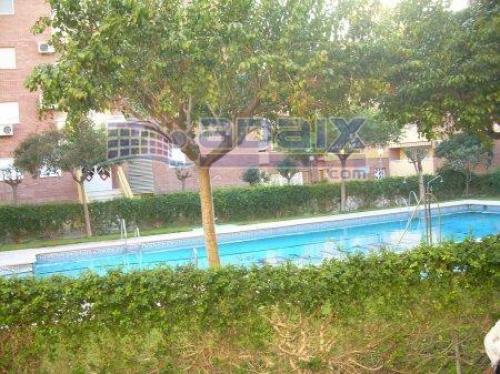 Magnifico piso de 90m2 4 dormitorios 2 baños salOn cocina