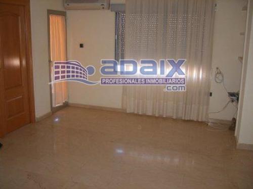 BONITO PISO TOTALMENTE REFORMADO DE 85 M2. SUELO MARMOL. PUERTAS