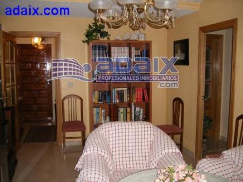 UrbanizciOn Privada. Cocina Amueblada con electrodomesticos. Soleria