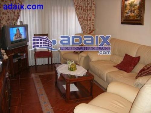 Magnifica Casa Unifamiliar. SOtano de 70 m2. Aire Acondicionado y