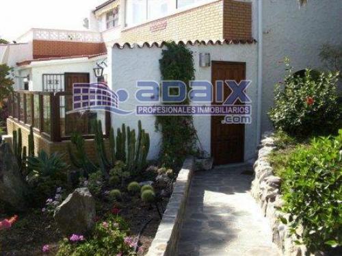 Bonito bungalow de dos dormitorios dos baños salOn-cocina vestidor ampli