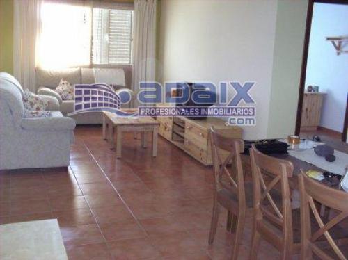 Bonito piso a estrenar. Tres dormitorios uno tipo suite dos