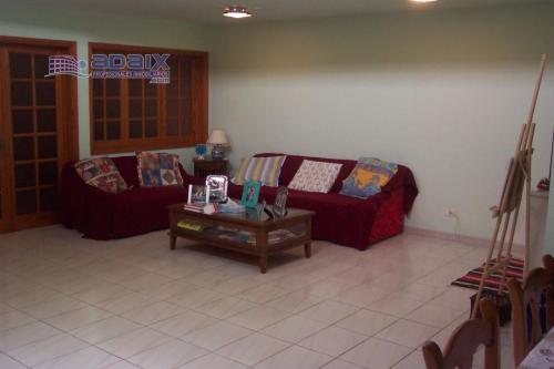 Amplisima casa terrera. Cuatro dormitorios dos baños dos salones cocina