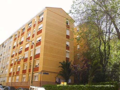 Piso en Madrid ubicado en Ciudad Lineal amueblado de 80