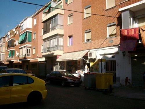 Piso en Madrid Ubicado en Villaverde con todos los servicios