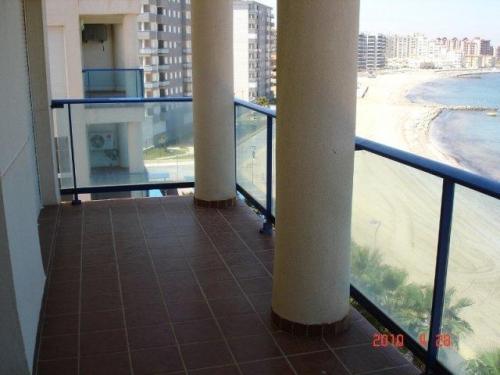 Estupendo piso con ascensor de 90m2 en Zona Veneciola- La