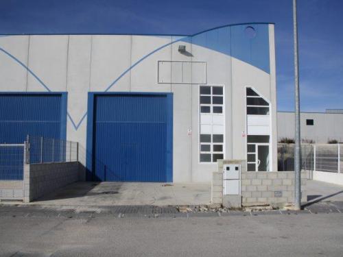 Nave Industriale en venta en Mula775 m2 aproximadamente 2 Patios