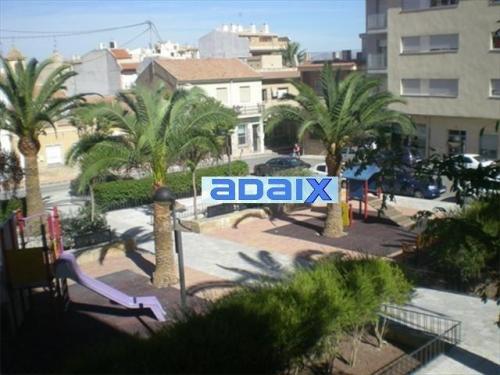 Piso en alquiler en La Alberca. Se alquila piso en