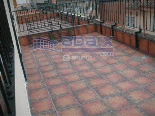 Duplex EN Alberca juto mercadona calle sin salida trafico sOlo